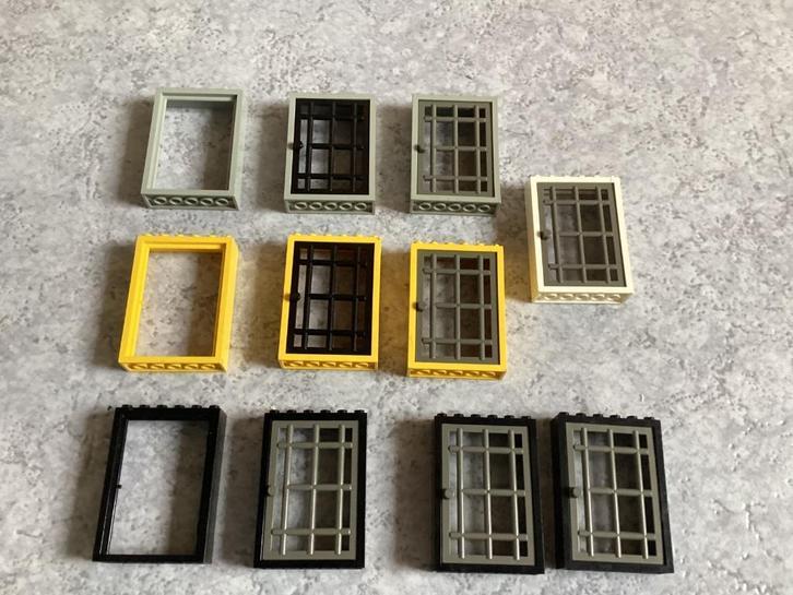Lego: 11 stuks kasteeldeuren (frames) waarvan 8 met hekdeur., Kinderen en Baby's, Speelgoed | Duplo en Lego, Gebruikt, Lego, Ophalen of Verzenden
