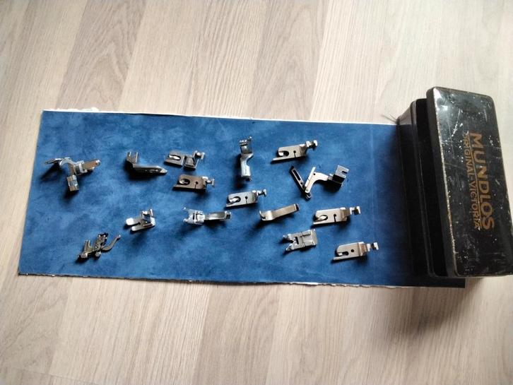 Naaimachine voetjes - Diverse merken, Hobby en Vrije tijd, Naaimachines en Toebehoren, Gebruikt, Toebehoren, Overige merken, Ophalen of Verzenden