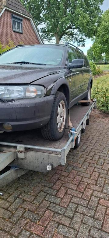 Te koop volvo xc70 voor onderdelen loop of sloop  beschikbaar voor biedingen