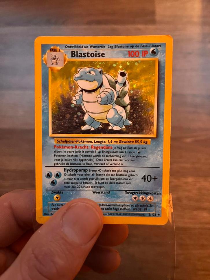 Blastoise Base Holo 1999, Hobby en Vrije tijd, Verzamelkaartspellen | Pokémon, Zo goed als nieuw, Ophalen of Verzenden