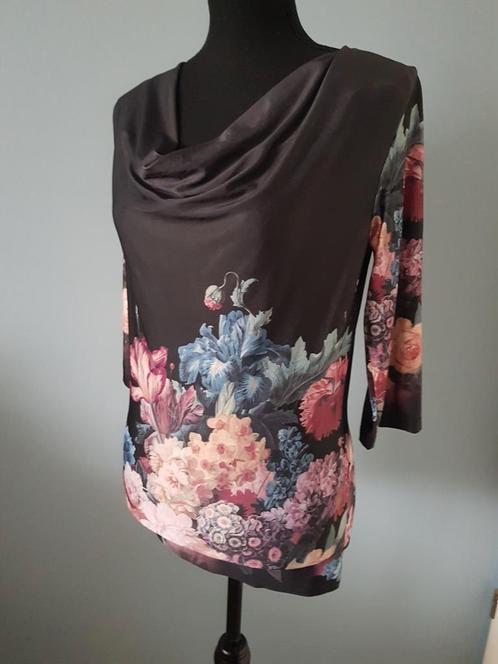 Nieuwe Superstition top
maat S met
3/4 mouwen, Kleding | Dames, Tops, Nieuw, Maat 36 (S), Overige kleuren, Ophalen of Verzenden