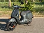 Vespa GTS 300 HPE custom full option | Akrapovic | Nano Grey, Motoren, Motoren | Piaggio, Scooter, 300 cc, Particulier, 1 cilinder