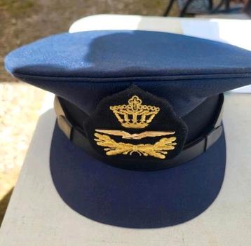 Mooie pet ministerie van defensie luchtmacht  beschikbaar voor biedingen