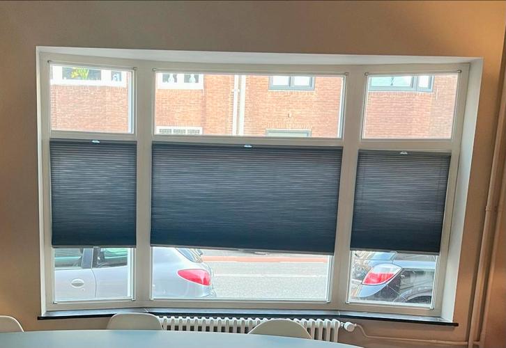 Plissé Gordijnen - Gebruikt, Goede Staat, Huis en Inrichting, Stoffering | Gordijnen en Lamellen, Gebruikt, Grijs, Ophalen of Verzenden