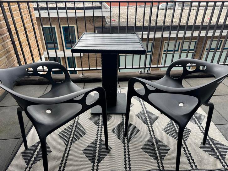 Tuinset - Tafel en 2 Designer Stoelen, Tuin en Terras, Tuinstoelen, Zo goed als nieuw, Kunststof, Ophalen