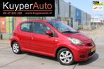 Toyota Aygo 1.0-12V Aspiration Red 5 DRS AIRCO nette dealer, Auto's, Voorwielaandrijving, Gebruikt, 4 stoelen, 68 pk