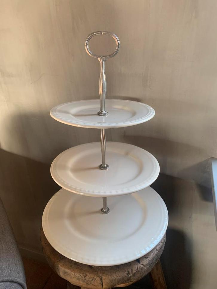 Diverse 2 & 3 laags etageres, Huis en Inrichting, Woonaccessoires | Etagères, Zo goed als nieuw, Ophalen of Verzenden