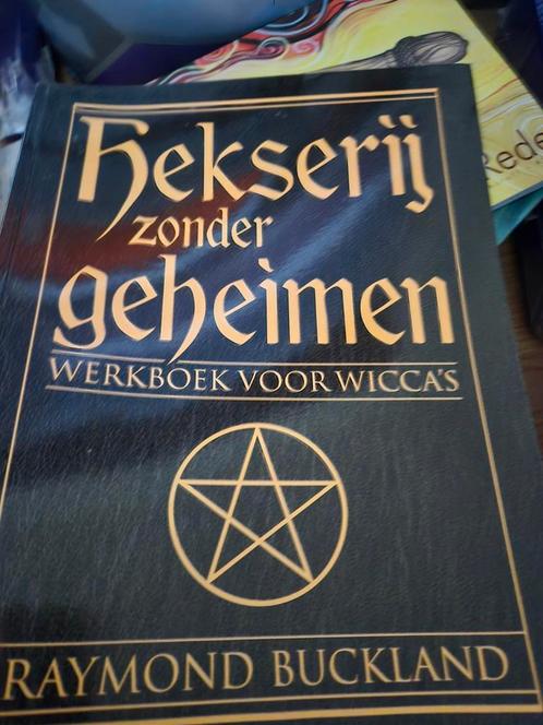 R. Buckland - Hekserij zonder geheimen, Boeken, Esoterie en Spiritualiteit, Zo goed als nieuw, Instructieboek, Overige onderwerpen