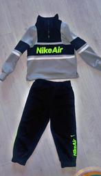 Nike 92-98, Kinderen en Baby's, Kinderkleding | Maat 110, Ophalen of Verzenden, Zo goed als nieuw, Trui of Vest