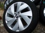 VW VELGEN 17 INCH MET ZOMERBANDEN, Auto-onderdelen, Ophalen, Banden en Velgen, 17 inch, Zomerbanden