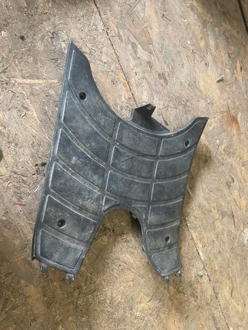 Treeplank binnenkap piaggio zip sp98 sp 98 puch type 1 2 3 beschikbaar voor biedingen
