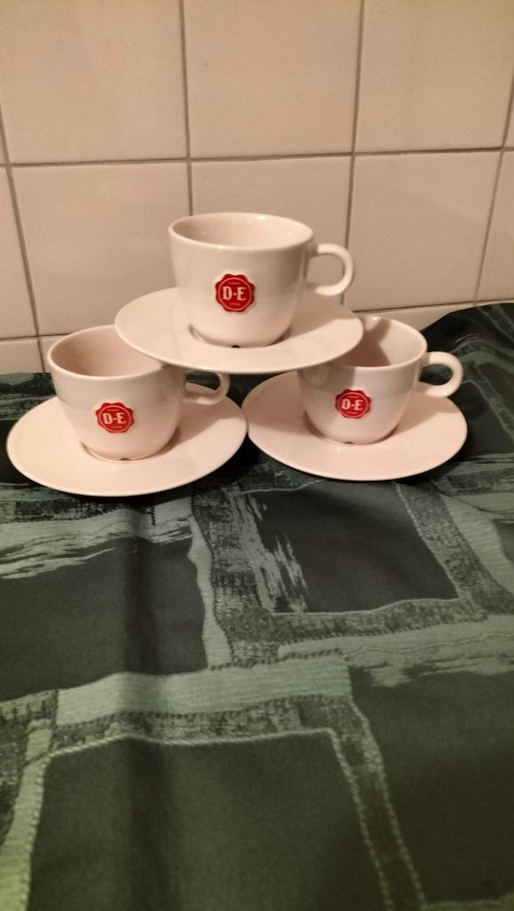 3 Nieuwe Capucino kopen schotels Douwe Egberts, Huis en Inrichting, Keuken | Servies, Nieuw, Kop(pen) en/of Schotel(s), Overige stijlen