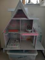 L.O.L huis met heeel veel poppen en toebehoren, Ophalen, Zo goed als nieuw, Poppenhuis