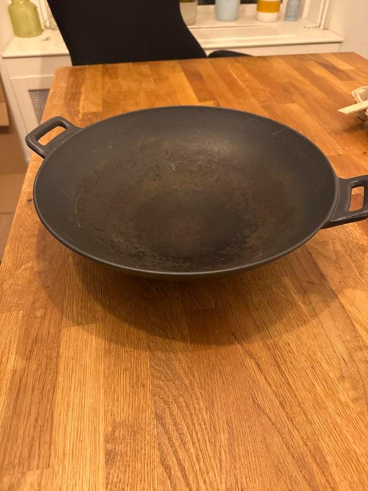 Gietijzeren Wokpan, Huis en Inrichting, Keuken | Potten en Pannen, Gebruikt, Wok, Gietijzer, Inductieplaat, Ophalen
