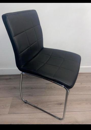 Eettafel stoelen | Eetkamer stoelen beschikbaar voor biedingen