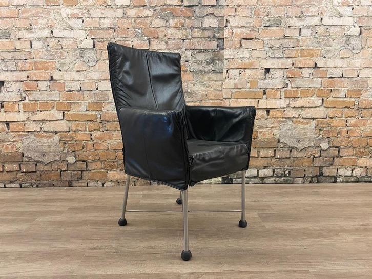 Montis Chaplin bij TheReSales, Huis en Inrichting, Stoelen, Zo goed als nieuw, Drie, Leer, Metaal, Zwart, Ophalen of Verzenden