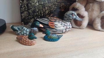 Antiek,vintage jaren 70 handgeschilderde houten deco eendjes beschikbaar voor biedingen