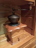 Antieke handmatige koffiemolen, box grinder, Antiek en Kunst, Ophalen