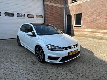 Volkswagen GOLF 1.4 3x R-line Pano Dynaudio 18'' ACC ambient beschikbaar voor biedingen