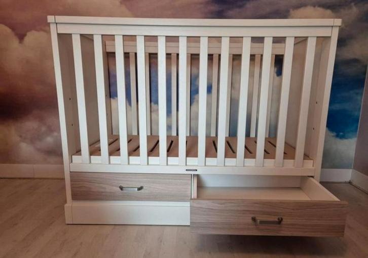 Kidsmill Newport Ledikant 60x120 (eventueel combi met box), Kinderen en Baby's, Babywiegjes en Ledikanten, Zo goed als nieuw, Ledikant