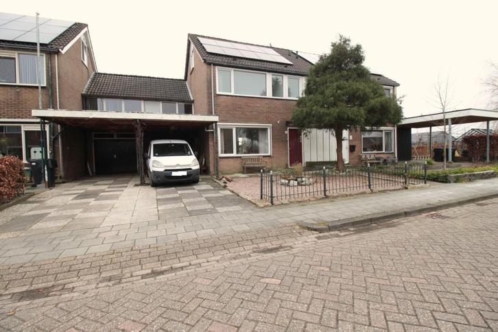 Ruime eengezinswoning aan het water, Huizen en Kamers, Huizen te huur, Groningen, Twee onder één kap, Direct bij eigenaar, C