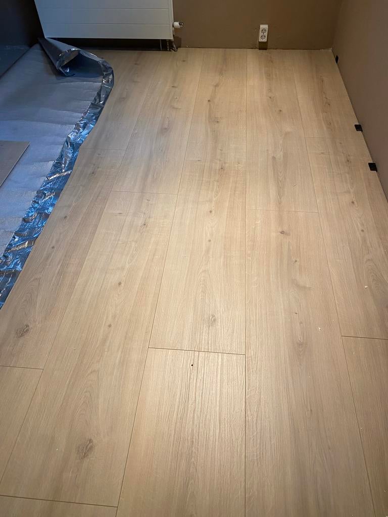 Kliklaminaat Decomode Aqua Kingsize - 54 m3, Doe-het-zelf en Verbouw, Vloerdelen en Plavuizen, Zo goed als nieuw, Laminaat, Kunststof