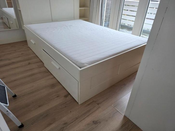 Gebruikt Ikea bed 140x200cm met 4 lades en lattenbodem, Huis en Inrichting, Slaapkamer | Bedden, Gebruikt, Tweepersoons, 140 cm