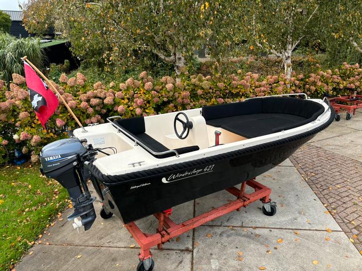 Prachtige Wiedesloep 421 Sloep Yamaha 8PK 4 Takt afdakziel, Watersport en Boten, Sloepen, Gebruikt, Tot 10 pk, 3 tot 6 meter, Buitenboordmotor
