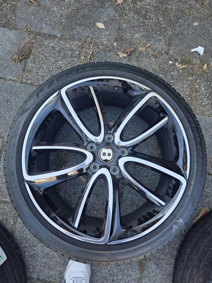 Complete wielenset Bentley, Auto-onderdelen, Banden en Velgen, Banden en Velgen, Zomerbanden, Personenwagen, Gebruikt, Ophalen