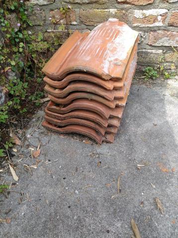 Dakpannen, rood, 8 stuks, oud maar gaaf, Woerdense pannen  beschikbaar voor biedingen