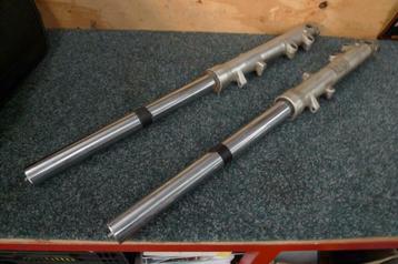 Voorvorkpoot 2xL 1xR Kawasaki gtr 1000 loc.os beschikbaar voor biedingen