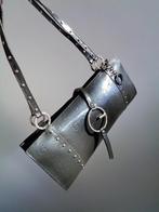 GUESS Collection laktas met Swarovski steentjes, Nieuw, Sieraden, Tassen en Uiterlijk, Tassen | Damestassen, Ophalen of Verzenden