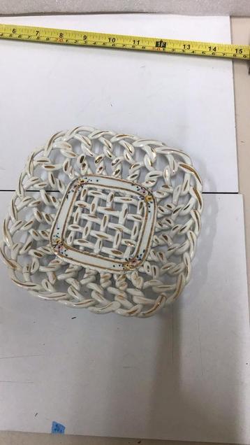 Bonbon schaaltje beschikbaar voor biedingen