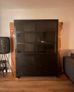 Zwarte vitrine kast Marcia, Ophalen, Met deur(en), 100 tot 150 cm, Zo goed als nieuw