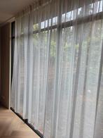 gordijnen vitrage in between 2 delen van 250 breed 244 hoog, Huis en Inrichting, Stoffering | Gordijnen en Lamellen, Gebruikt