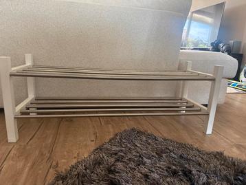 Schoenenrek wit met staal zgan beschikbaar voor biedingen