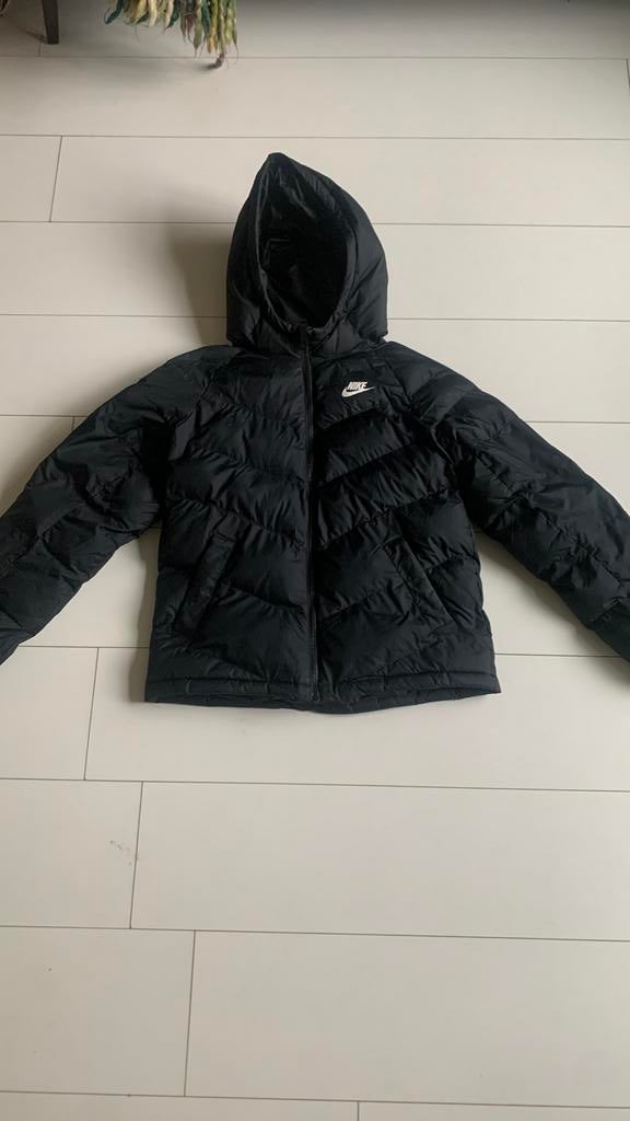 Nike jas, Ophalen, Zo goed als nieuw, Overige maten, Zwart