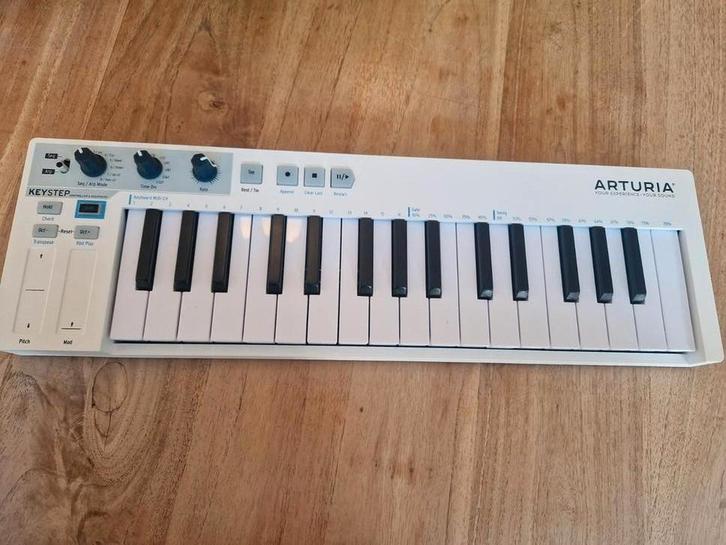 Arturia KeyStep MIDI-Controller, Muziek en Instrumenten, Keyboards, Overige aantallen, Overige merken, Ophalen of Verzenden