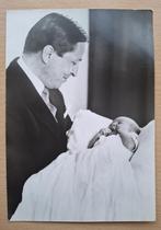 Ansichtkaart van Prins Claus en Willem Alexander - 1968, Verzamelen, Verzenden, Zo goed als nieuw, Nederland, Kaart, Foto of Prent