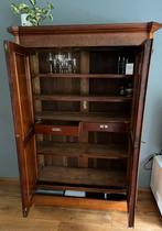 Antieke kast, Ophalen