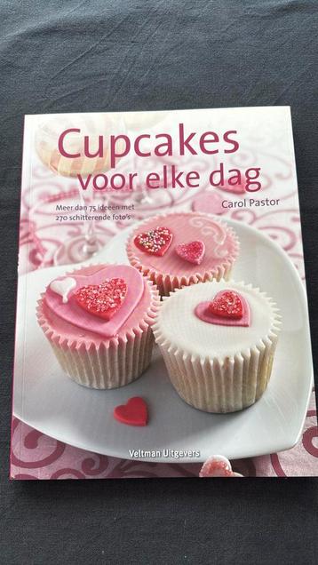 Boek: Cupcakes voor elke dag vaan Carol Pastor beschikbaar voor biedingen