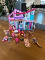 Barbie Huis Malibu Villa met Meubels en Accessoires, Ophalen of Verzenden, Gebruikt, Poppenhuis
