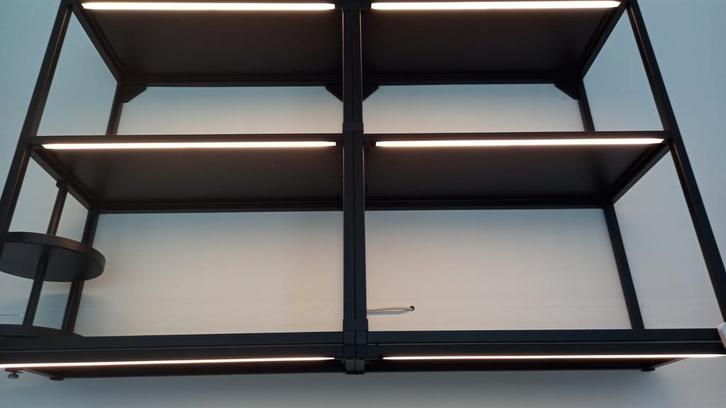 Ikea Enhet kast met Skydrag verlichting, Huis en Inrichting, Kasten | Stellingkasten, Zo goed als nieuw, Ophalen