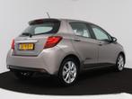Toyota Yaris 1.5 Hybrid Dynamic (bj 2015, automaat), 12 maanden, Gebruikt, Euro 6, 4 cilinders