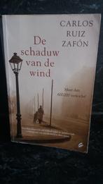 De schaduw van de wind - carlos ruiz zafón literaire roman, Boeken, Romans, Gelezen, Ophalen of Verzenden