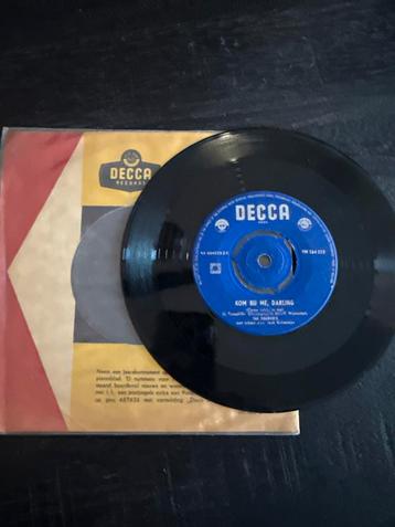 The Fouryo's - Kom Bij Me, Darling Vinyl Single beschikbaar voor biedingen