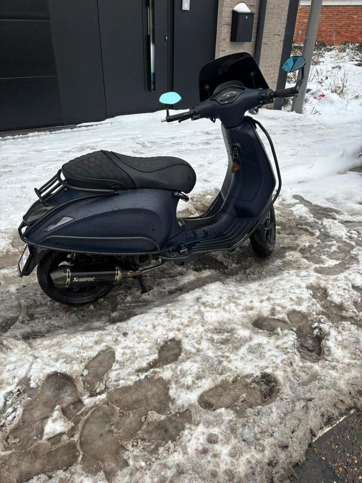 Vespa sprint 2018, Fietsen en Brommers, Scooters | Vespa, Zo goed als nieuw, Benzine, Ophalen