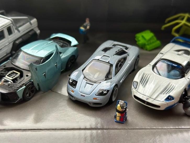 Hot Wheels Premium 1:64 McLaren F1, Hobby en Vrije tijd, Modelauto's | Overige schalen, Zo goed als nieuw, Auto, Ophalen of Verzenden