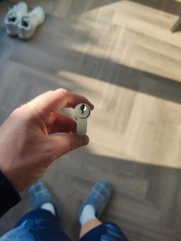 Cilinder 30/30 beschikbaar voor biedingen