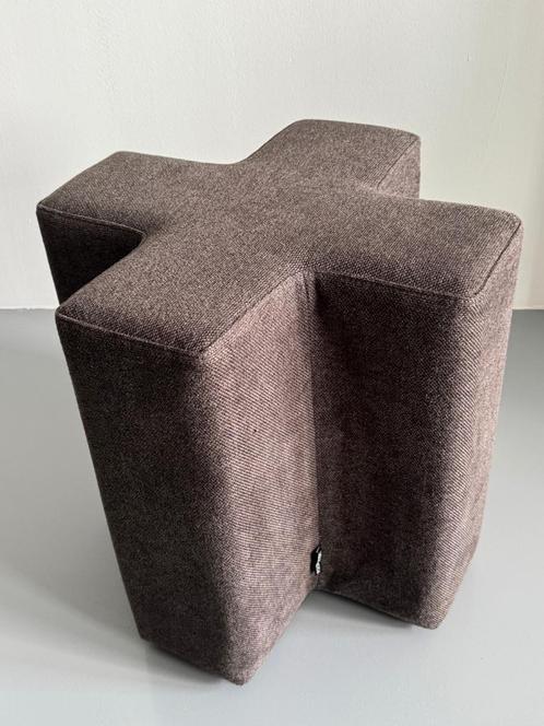 Pols Potten Cross design Stool Brown POLSPOTTEN Poef NEW!, Huis en Inrichting, Banken | Voetenbanken en Poefen, Nieuw, Minder dan 50 cm